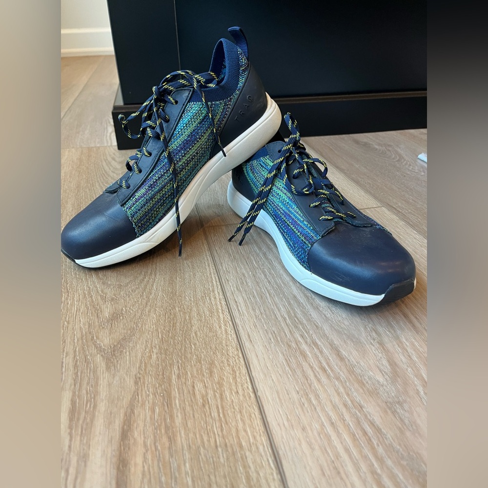 Traq by Alegria Qest Multiplex Green Sneakers